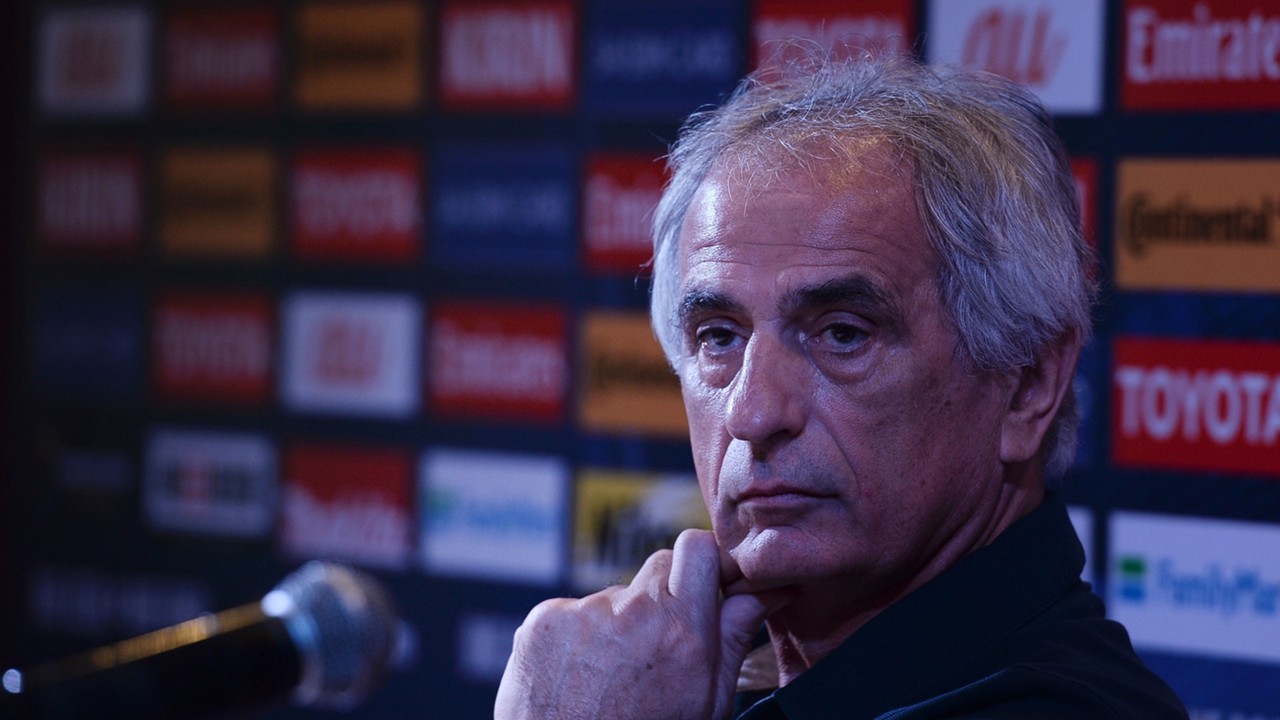 خصوصية الكرة اليابانية التي لم يفهمها خليلوزيتش وتسببت بإقالته!