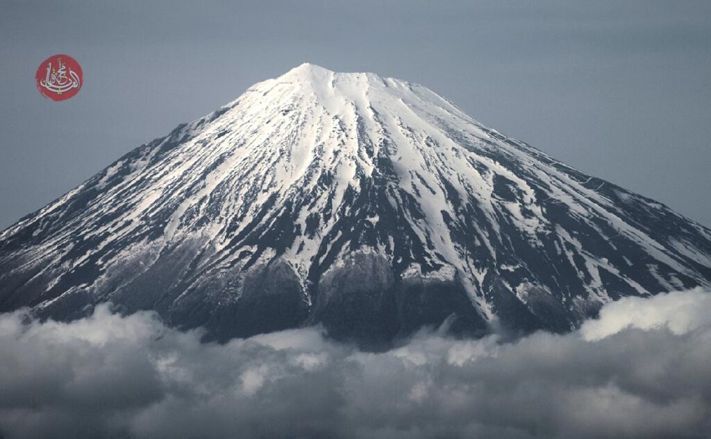 الشرطة اليابانية تستعد لمواجهة بركان جبل فوجي في حال ثورانه
