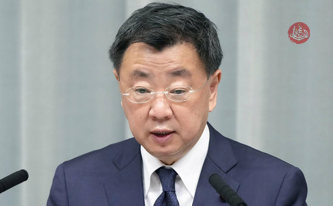 سكرتير كبير متحدثي الحكومة اليابانية يستقيل بسبب مخالفة مرورية!